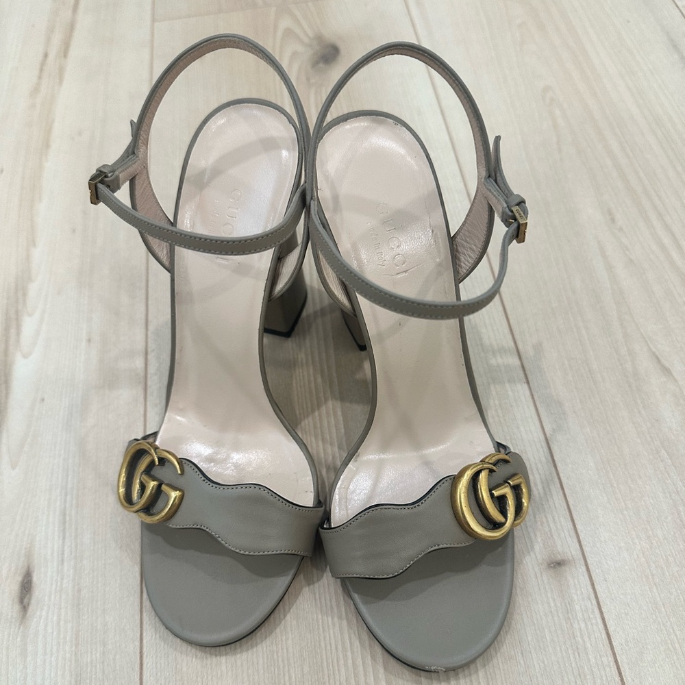 Gucci Women’s Sandal With Double G